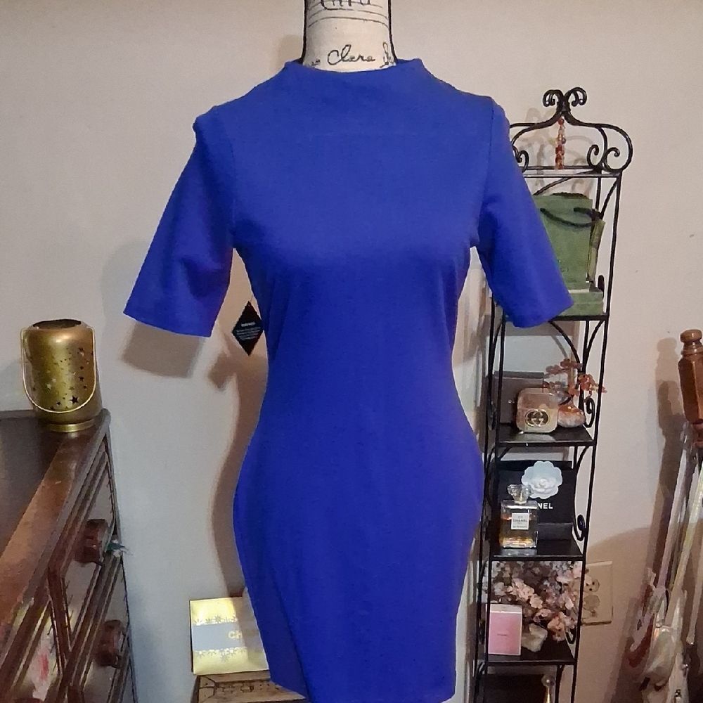 NWT NASTY GAL Women's 3/4 sleeve Royal Blue Dress Size Medium